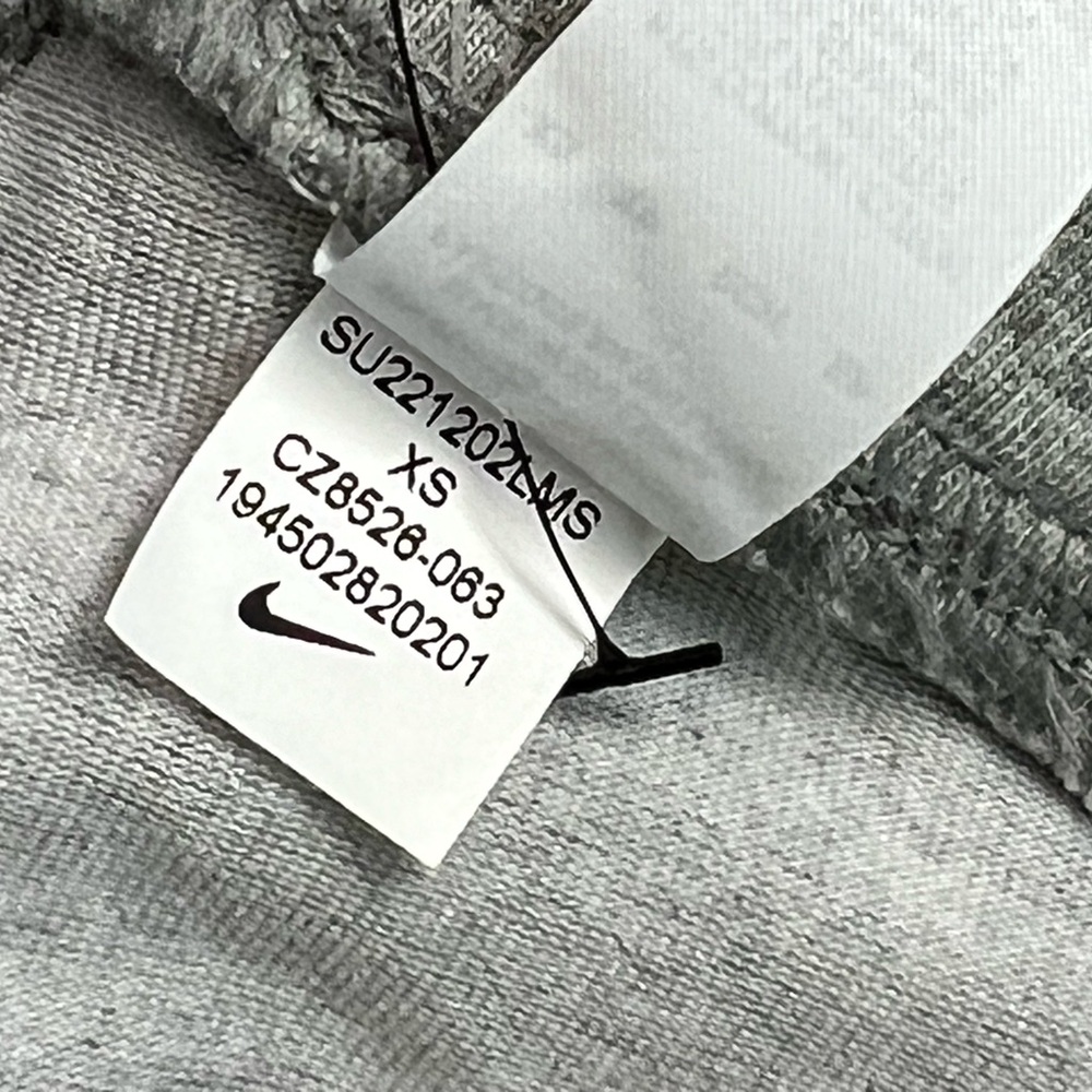 Nike Women's Sportswear Bike Shorts in Grey Size: XS - NWT - Picture 10 of 10